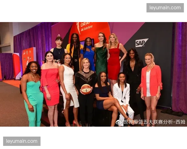 菲尼克斯水星队与社区大学合作，为球员提供职业技能培训课程